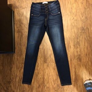 No Boundaries skinny jean blue.